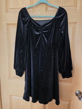 SHEIN Curve Black Velvet Sparkle Dress – Size 0XL